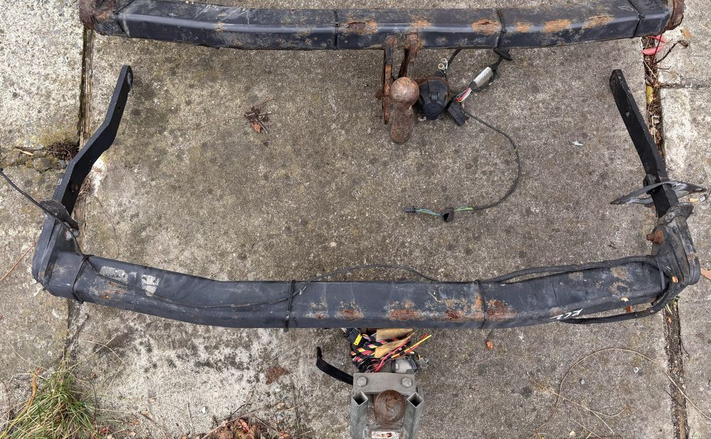 Фаркоп Renault Scenic 3 оригінал