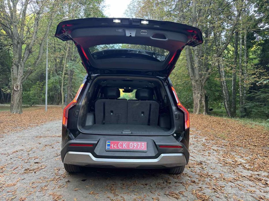 Kia EV9 електромобіль