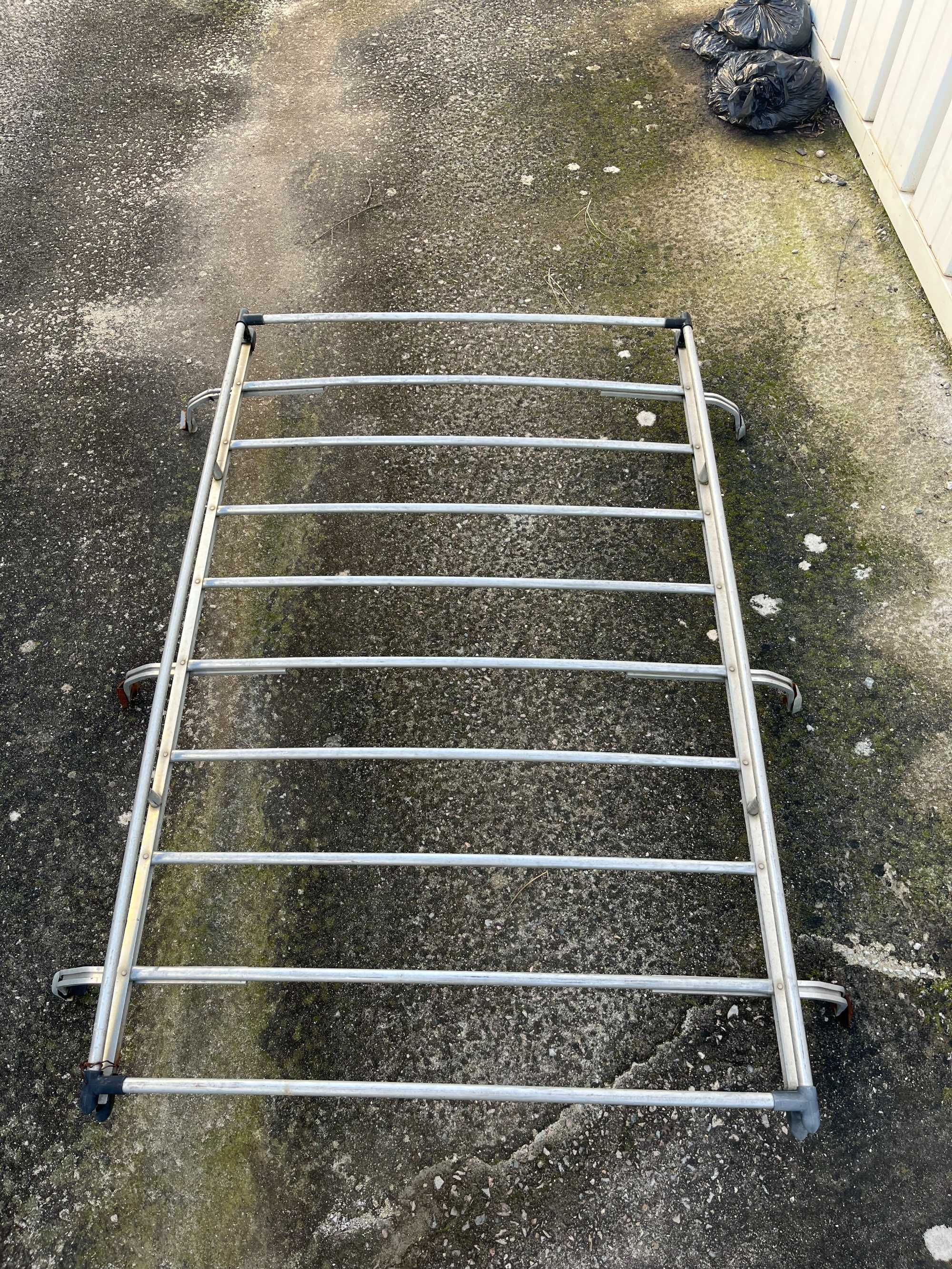 Suporte de tejadilho para carro