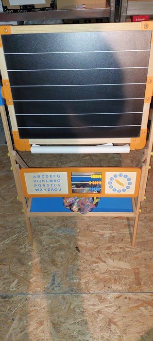 Tablica edukacyjna dla dzieci