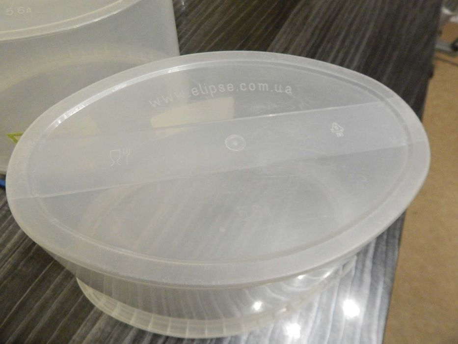 Пластиковое ведро эллипс для пищевых продуктов.