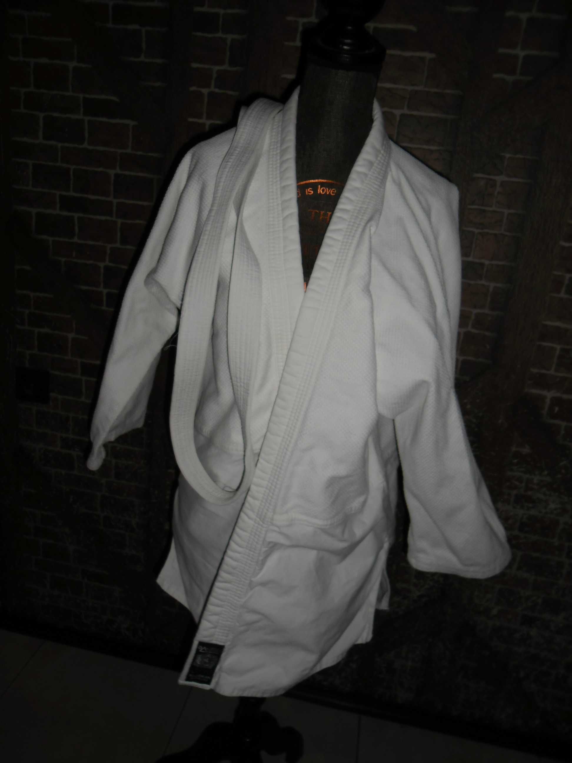 kimono białe  bluza z paskiem