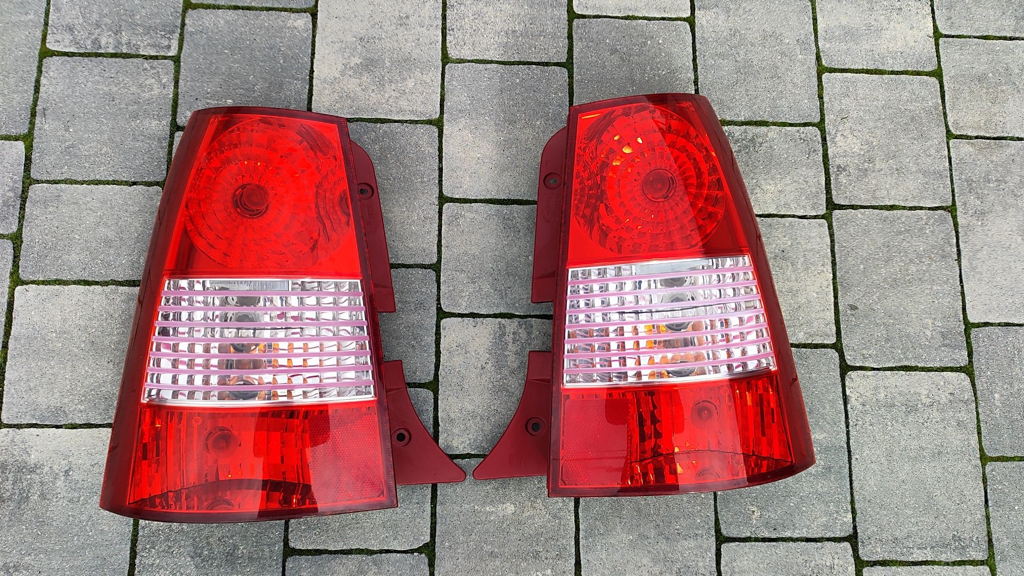 Lampa tył tylna Kia Picanto I Europa