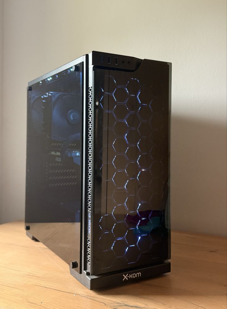KOMPUTER GAMINGOWY – Ryzen 5 3600 | RX 580 | 16GB RAM | SSD + HDD