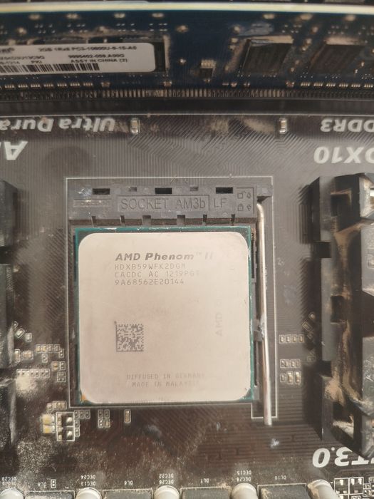 Материнська плата Am3