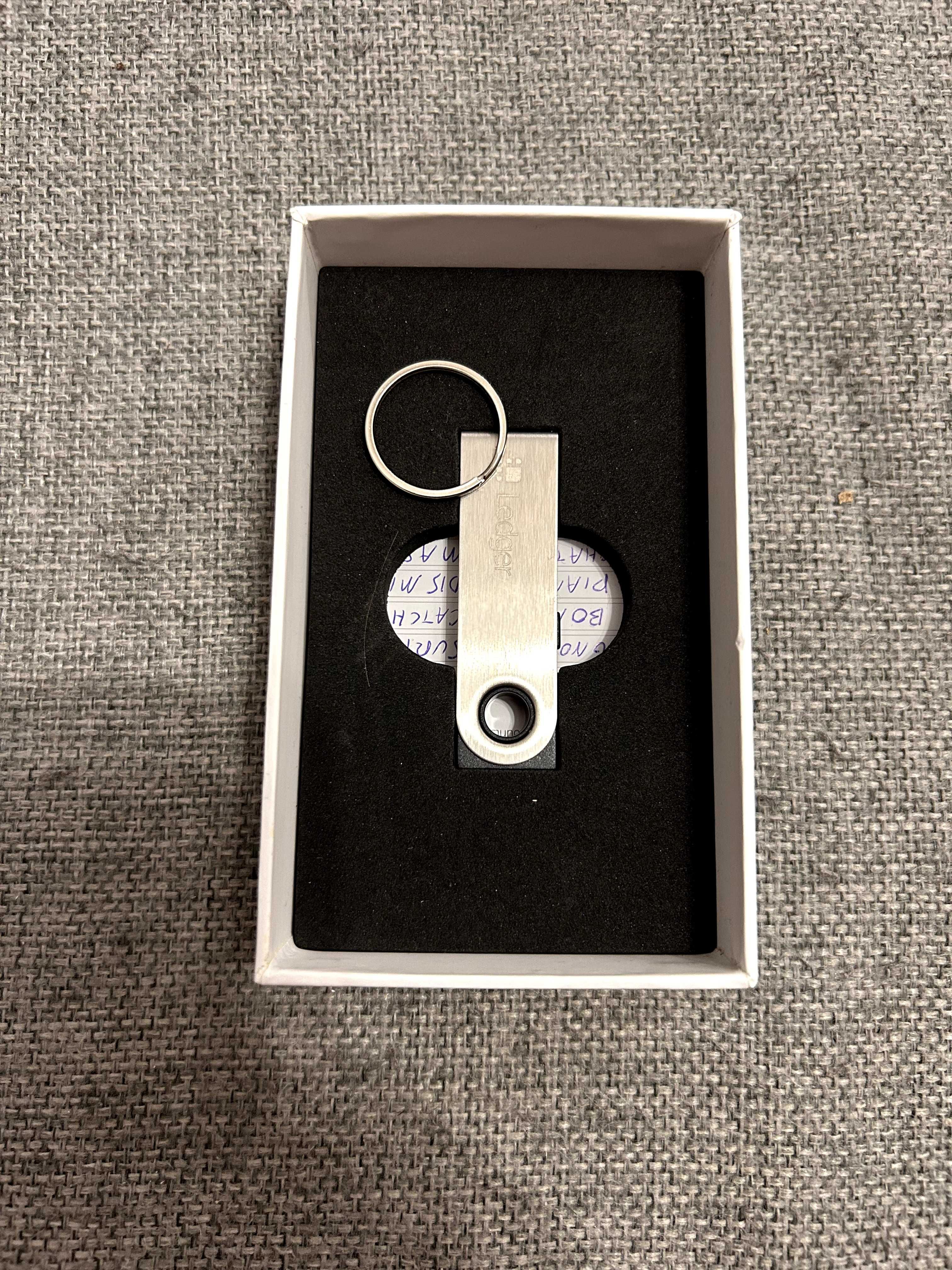 Ledger Nano S - portfel kryptowalutowy