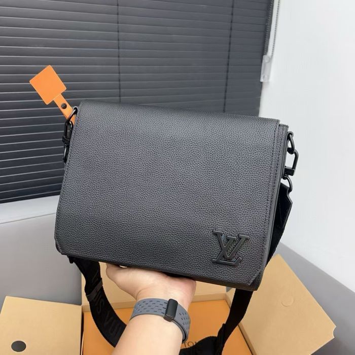 Мужская сумка louis vuitton Мессенджер Louis Vuitton Takeoff барсетка
