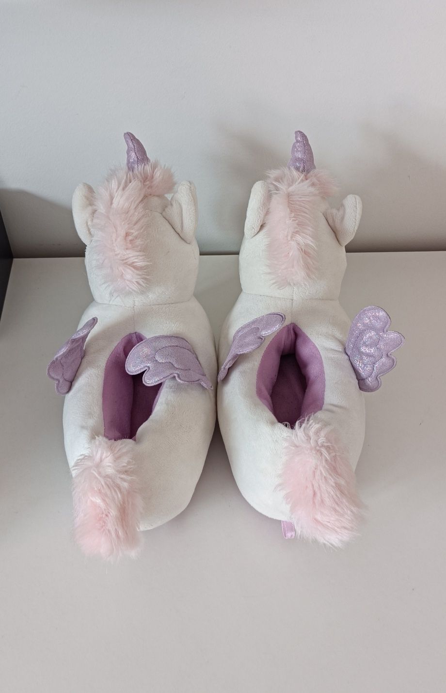 Pantufas de unicórnios H&M