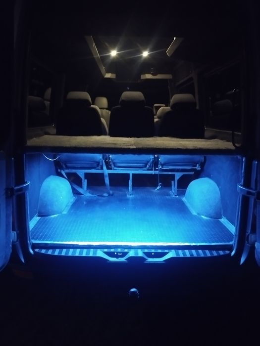 Крафтер пасажир хороший стан цікавить обмін на менший бус