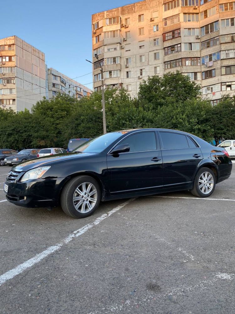 Продам TAYOTA авалон 2006 года 3.5 бензин