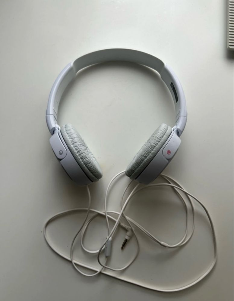Sluchawki Sony przewodowe