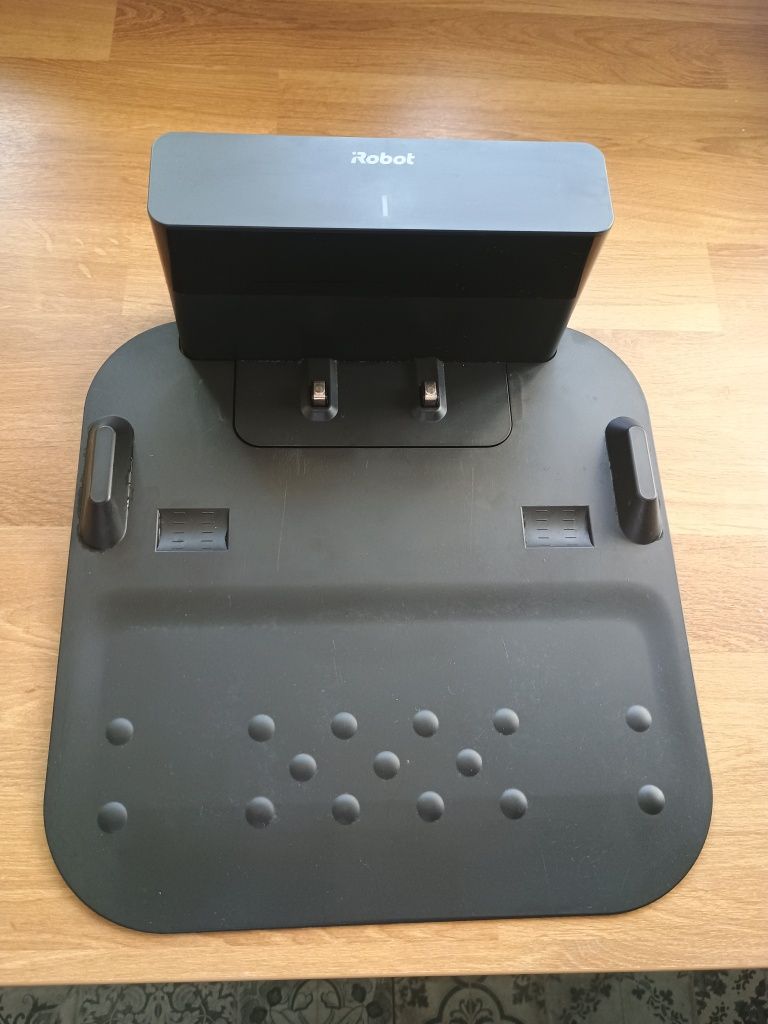 Robot sprzątający iRobot braava jet6