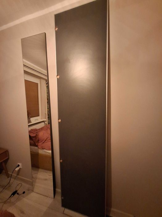 Płyty meblowe po szafach