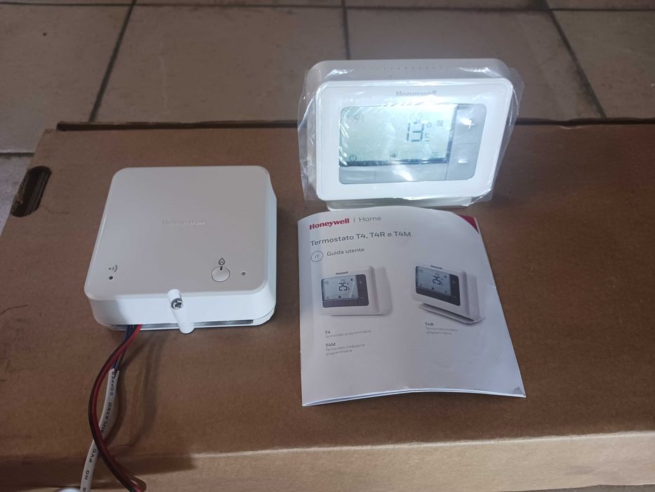Termostato sem fios Honeywell T4R como novo.