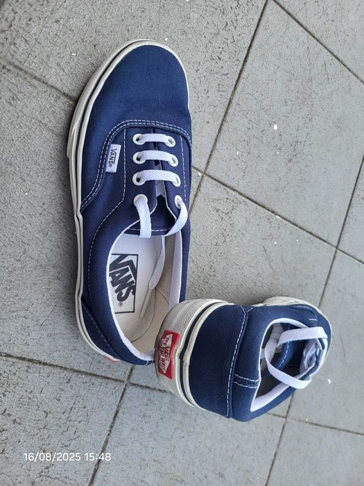 Sapatilhas Vans Azul Marinho – Como Novas!