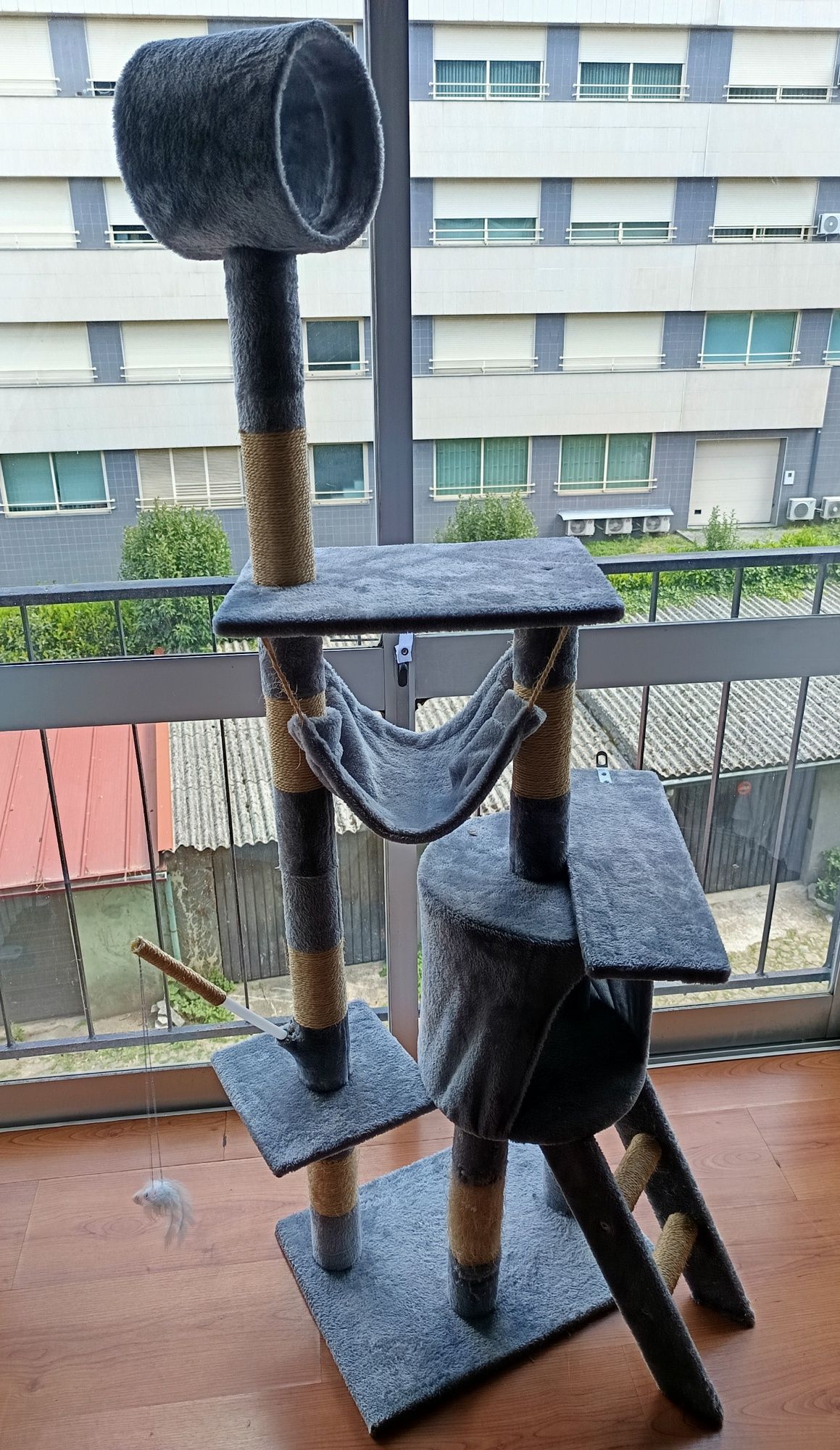 Torre para gatos