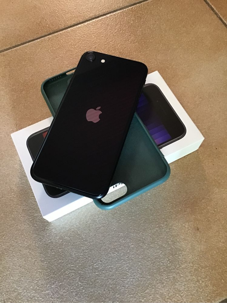 iPhone SE 2022….