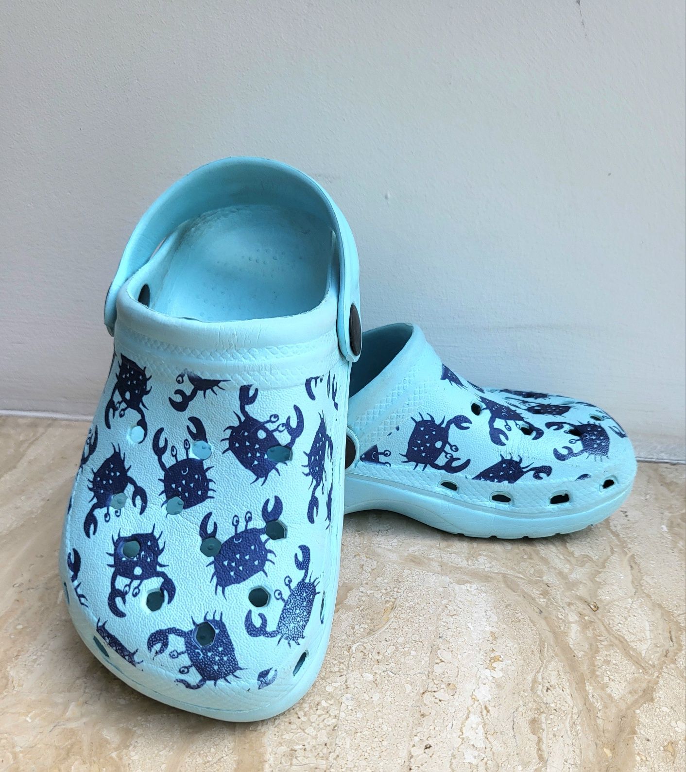 Klapki typu crocs r. 27 kąpielowy kapcie kraby