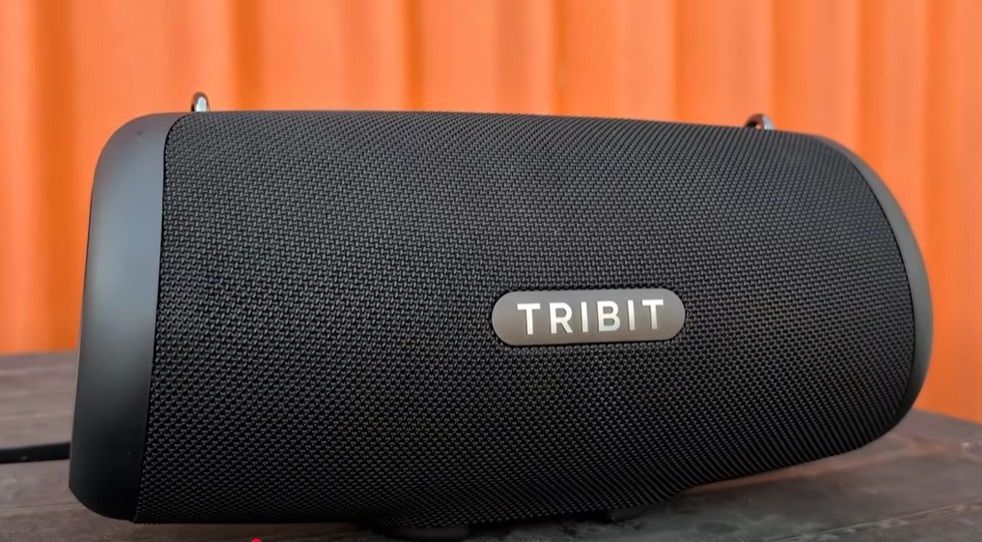 Coluna Tribit StormBox Lava
