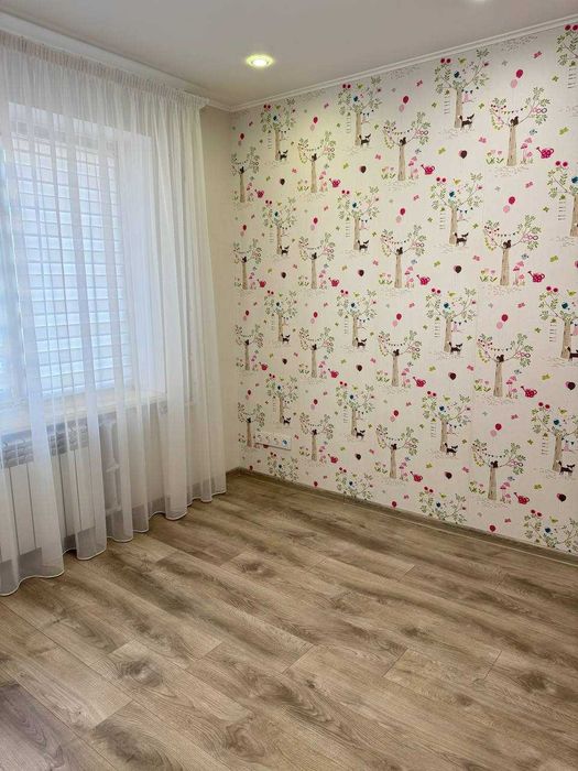 Продам 3к квартиру с ремонтом и мебелью/Титова /Чечеловский