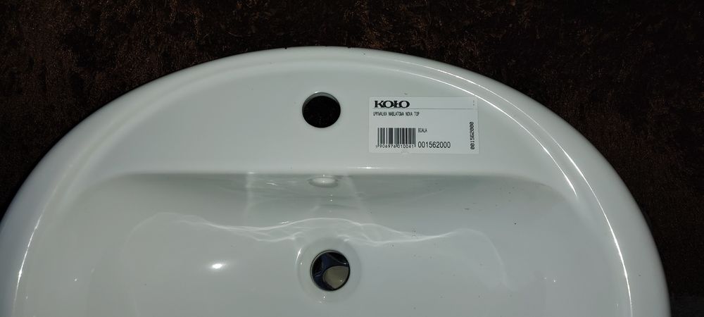 Umywalka ceramiczna biała  "KOŁO"