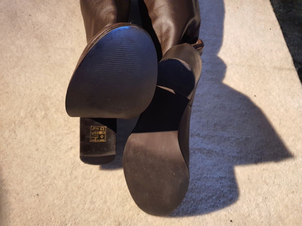 Botas cano alto castanhas pele 38
