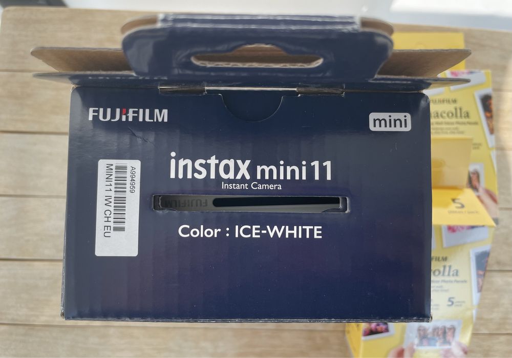 FUJUFILM Instax Mini 11 biały (ice white) + gratis 8x Shacolla