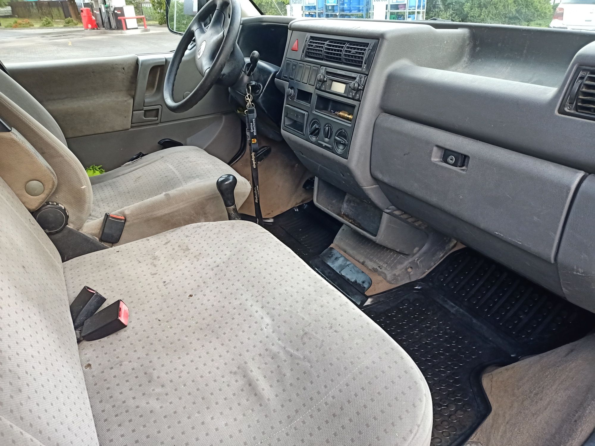 Zamienię VW transporter 2.5 long 6 osób