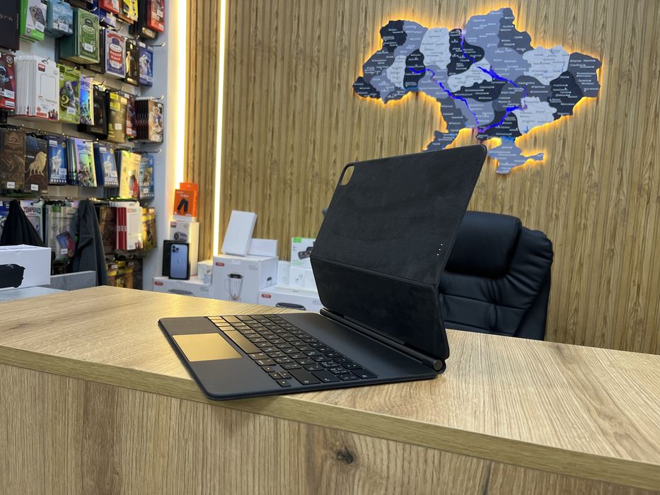 Клавиатура Magic Keyboard для iPad Pro 12.9