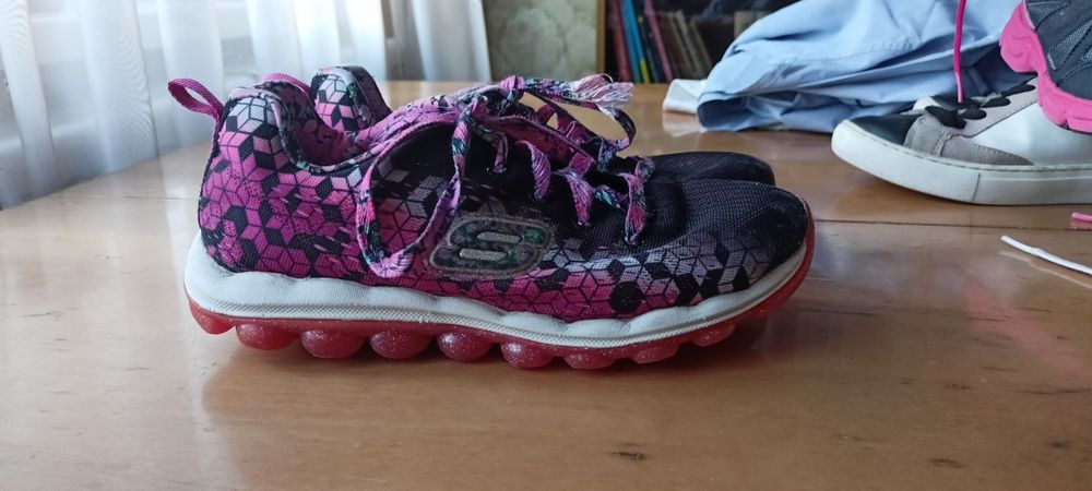 Кроссовки разные размеры девочка