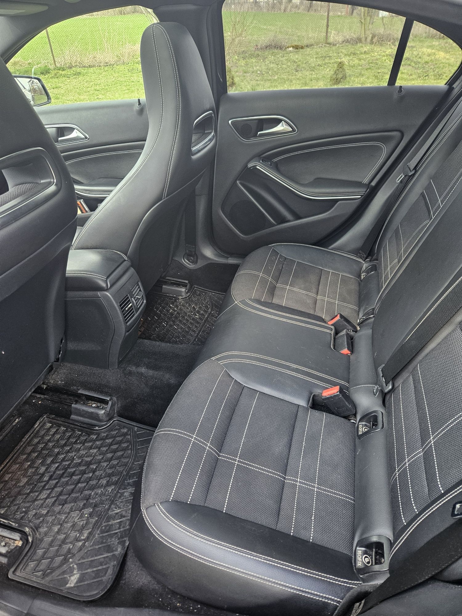 Mercedes a180 1.4 l. 2012 r