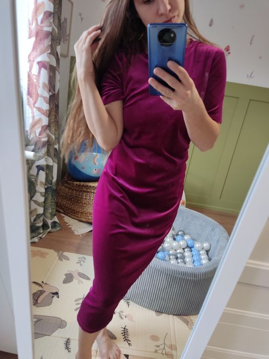 Zara sukienka MIDI fuksja welurowa