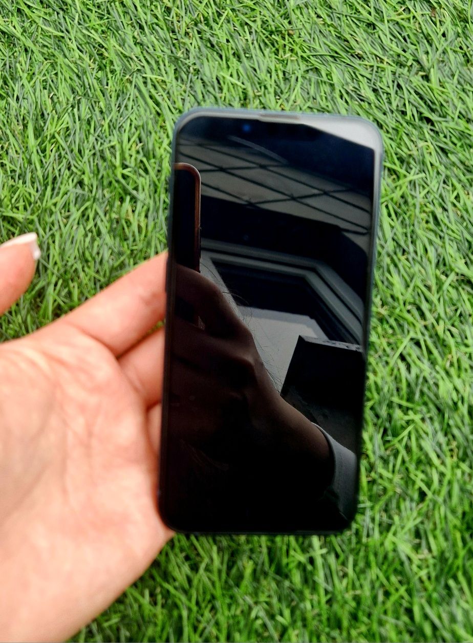 Sprzedam IPhone 13 mini
