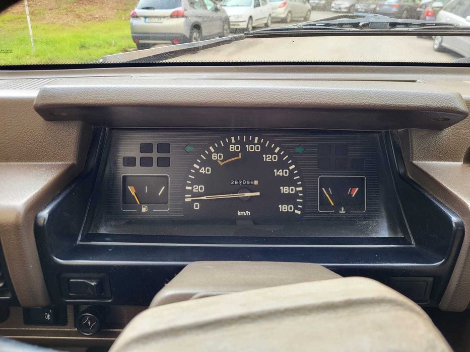 Mitsubishi L200 em óptimas condições