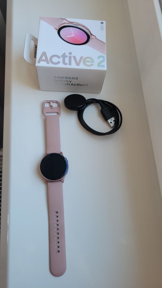 Смарт-годинник SAMSUNG Galaxy Watch Active 2