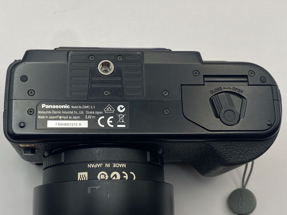 Panasonic L1 + Olympus 50/2 macro