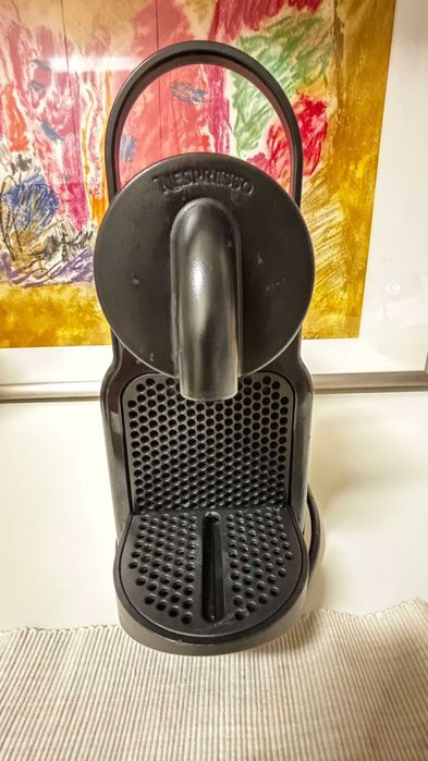 maquina nespresso Delonghi- como nova