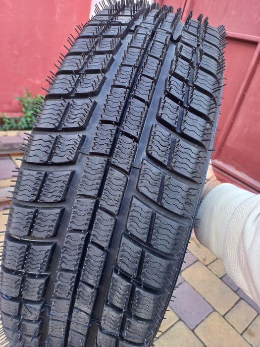 9+мм. 215/65/16 Tacomtir. Шини r16 Itali.