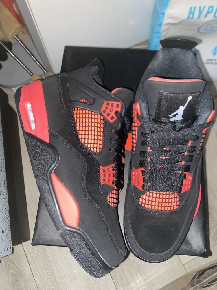 Jordan retro 4 Red thunder r41