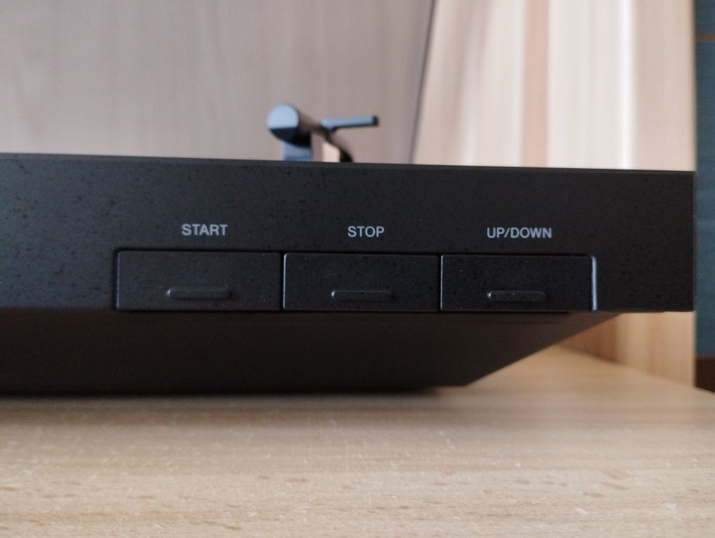 Програвач вінілових платівок Sony PS-LX310BT + акустична система Sony