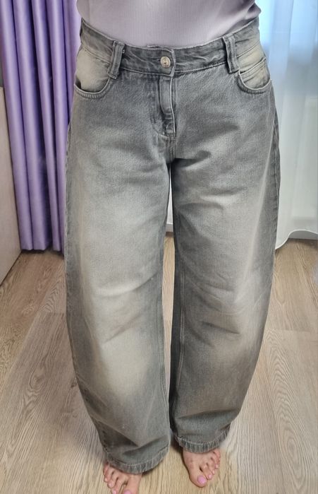 Продам Джинси Bershka Baloon