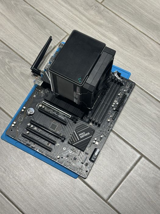 Zestaw PC: Intel i5-13500 + MSI B760-P WiFi DDR4 + Deepcool AK500