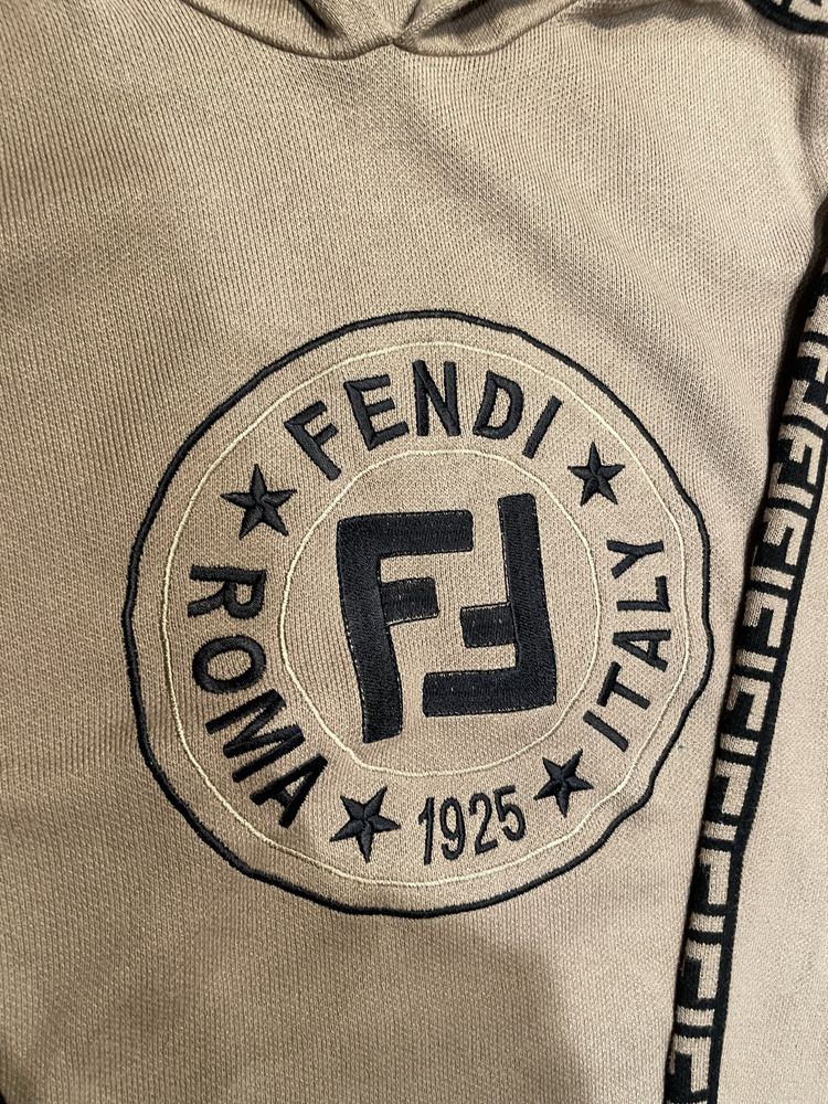 Dres dzianinowy Fendi