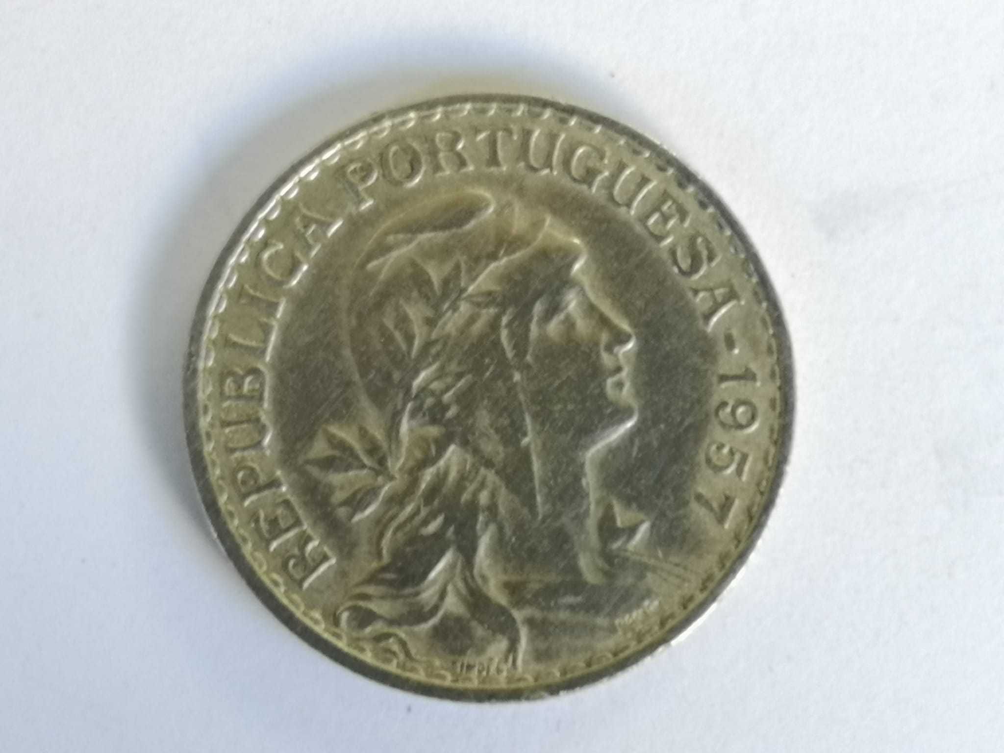1 Escudo Português de 1957 (Alpaca)