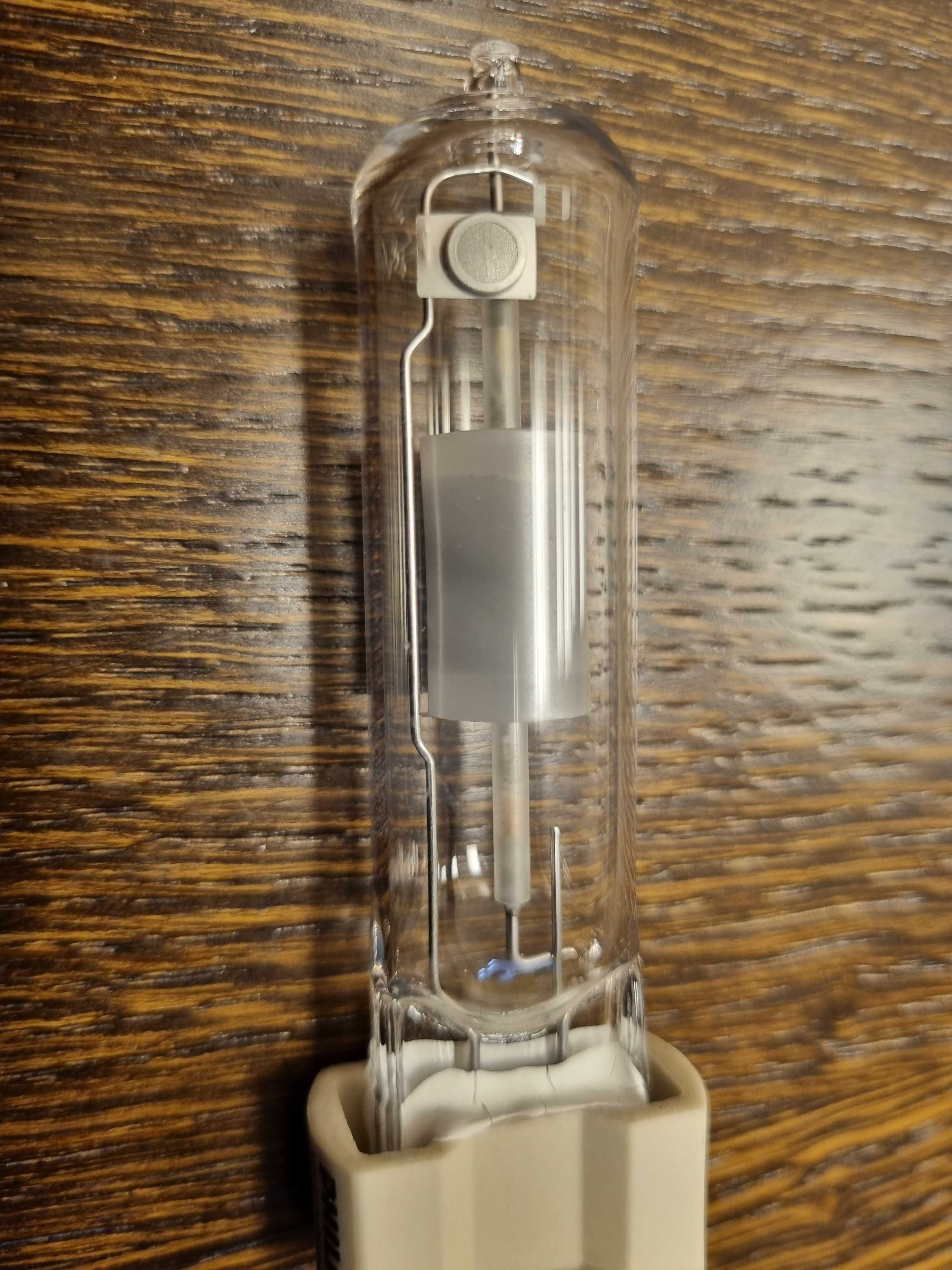 Metalohalogen PHILIPS MASTERColour CDM-T 150W 830. Polecam!
