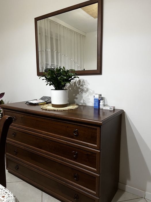 Komplet menli do jadalni - stół z krzesłami, szafa, komoda i lustro