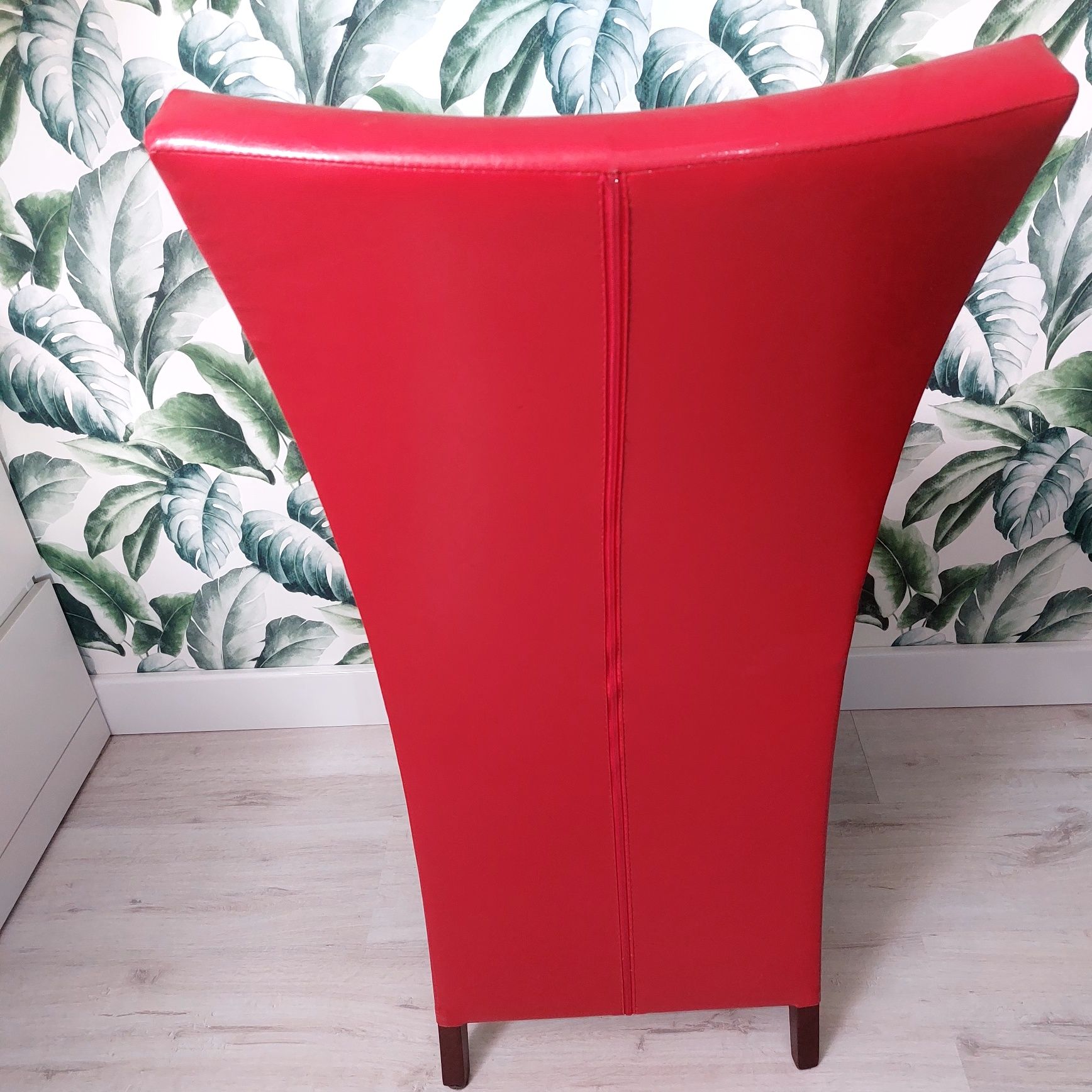 Krzeslo czerwone Eco skóra