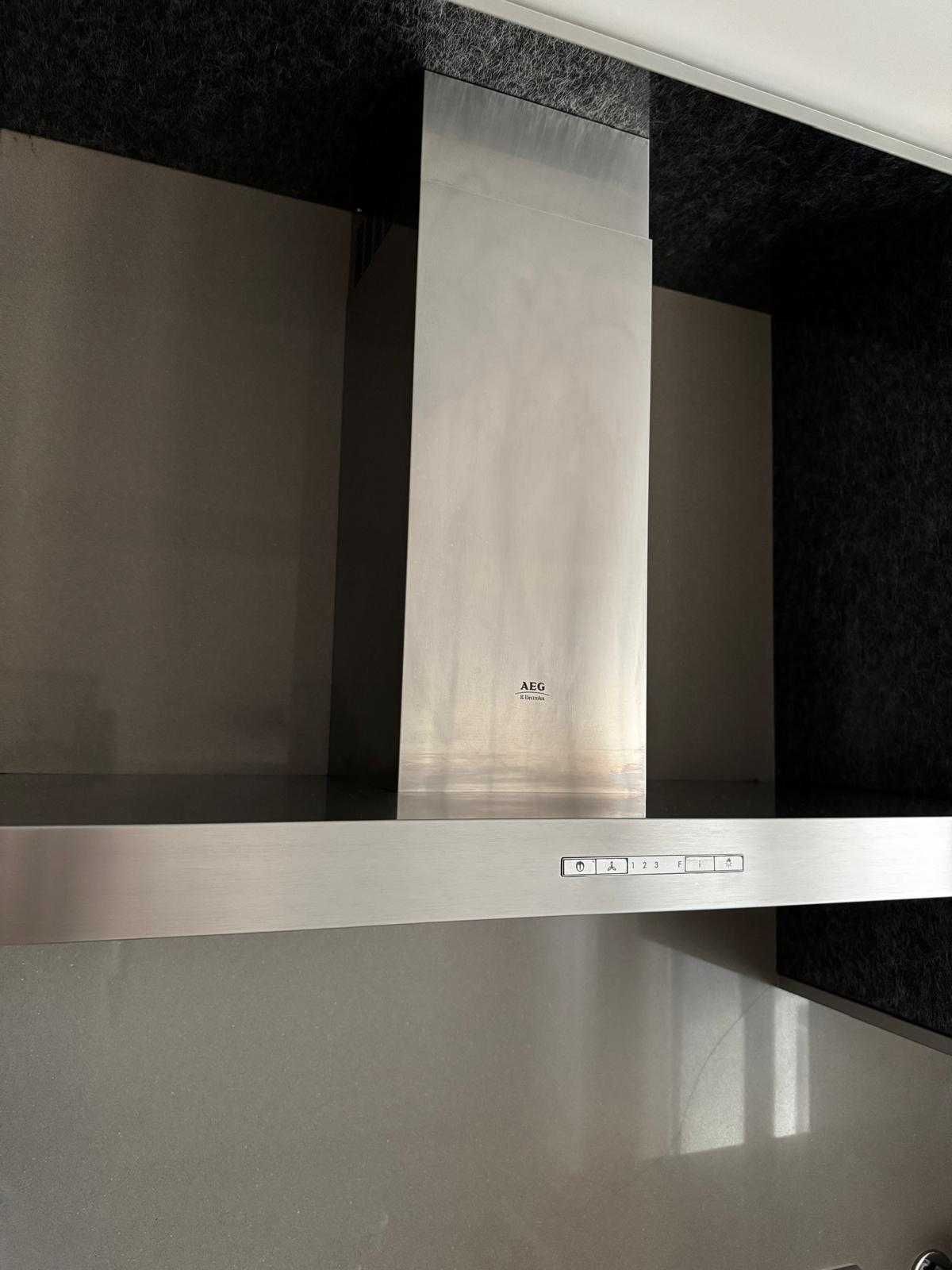 Exaustor de chaminé em Inox AEG