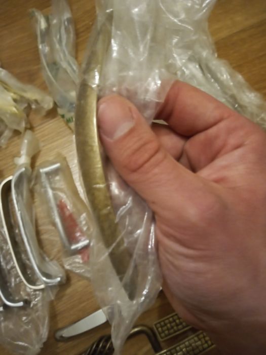 Uchwyty 50sz, rożne do szuflad/szafek kuchennych  Zobacz!