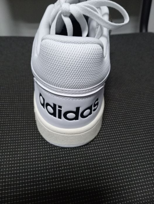 Кросівки Адідас оригінал 41.5-26,5 см та 49 розмір,32.5 см